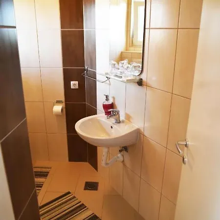 Aurora 3*